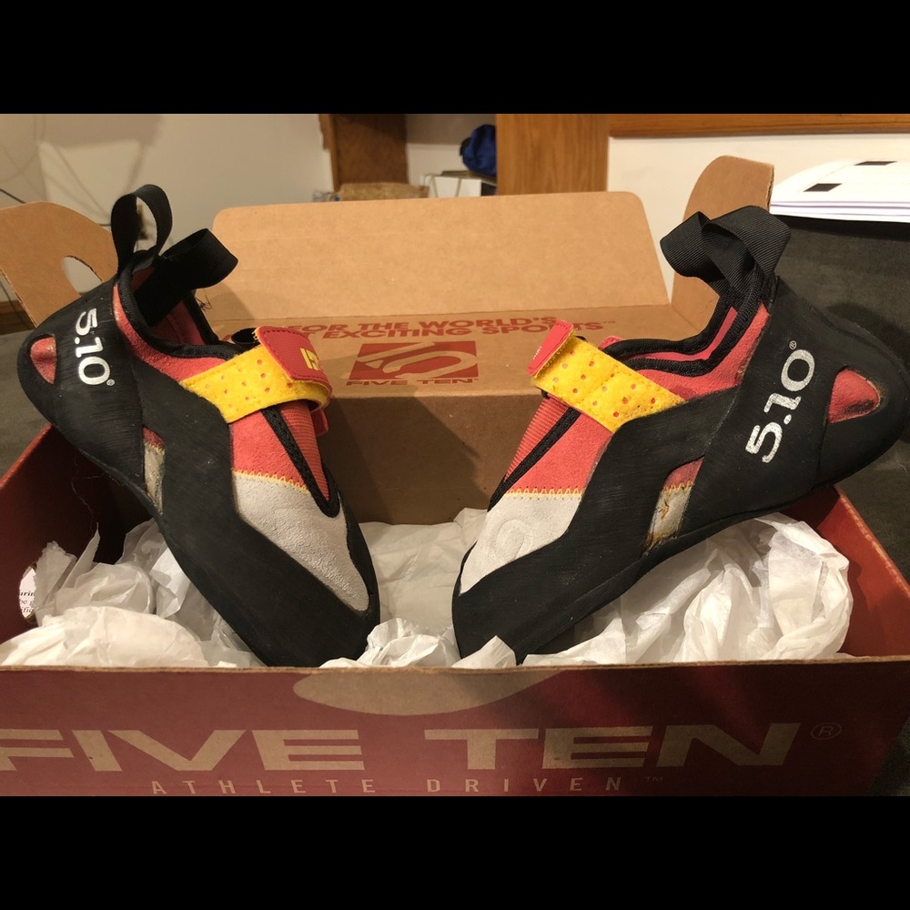 Five ten 5.10 Hiangles size 5.5